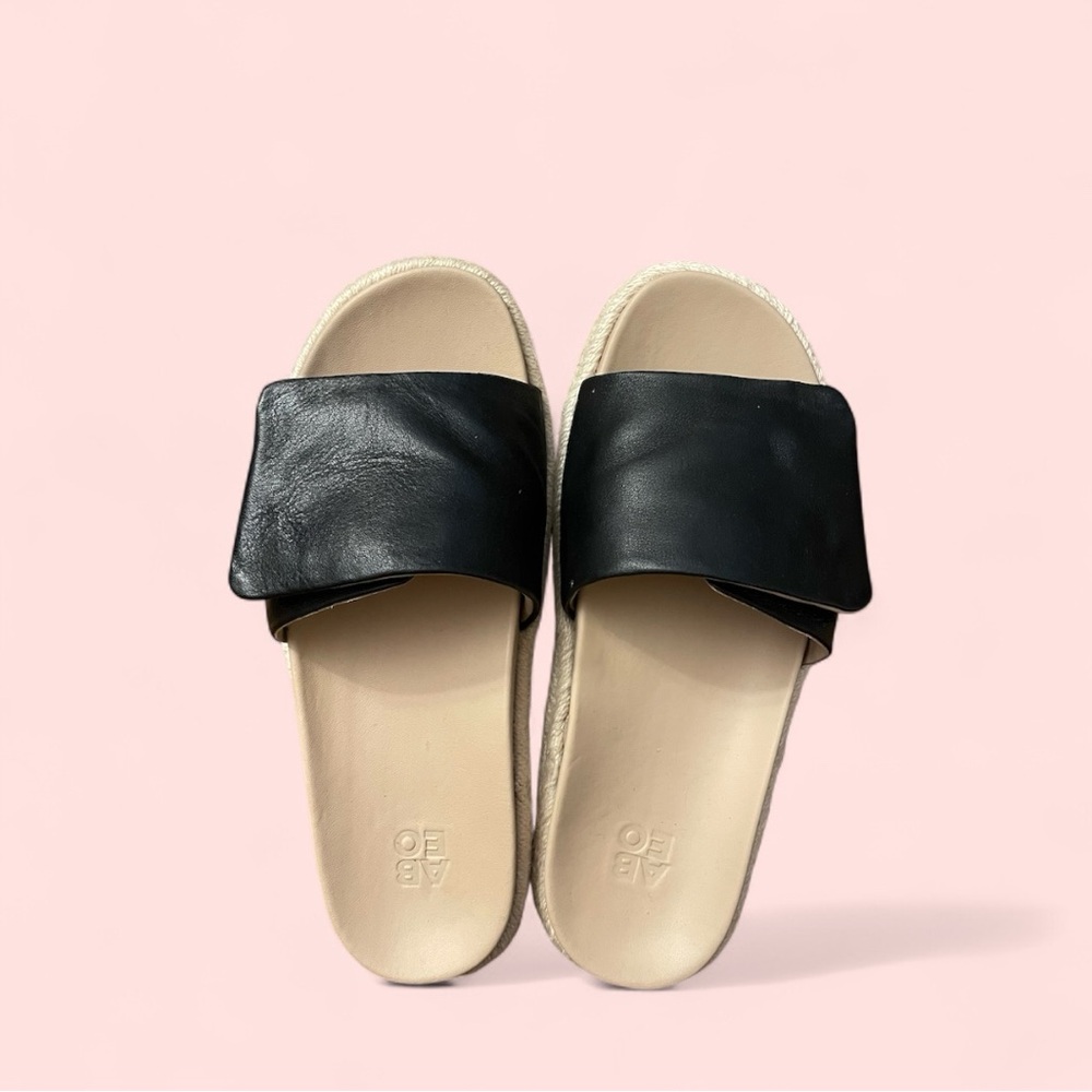 ABEO Footwear Black and Cream Sandals Minimalist Design
